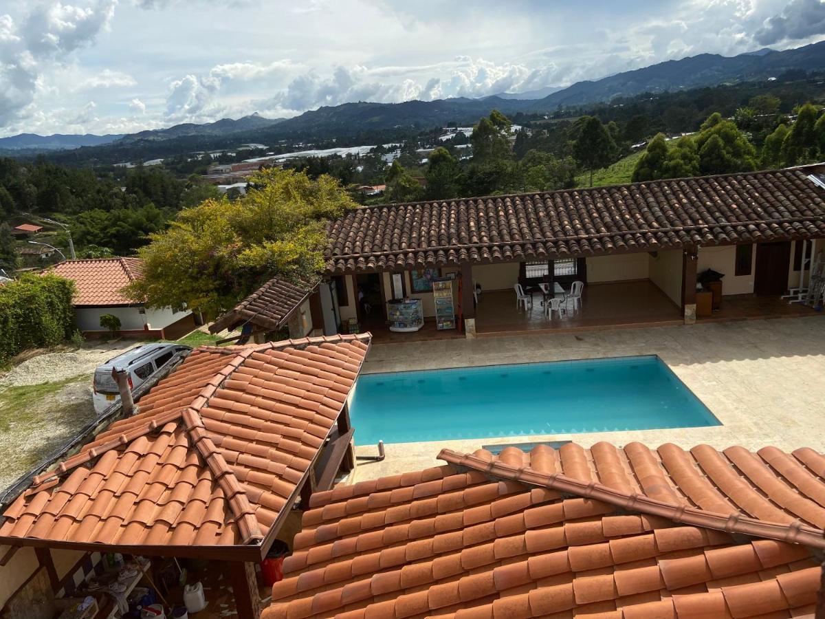 Hostal Hollywood Inn Rionegro Exterior photo