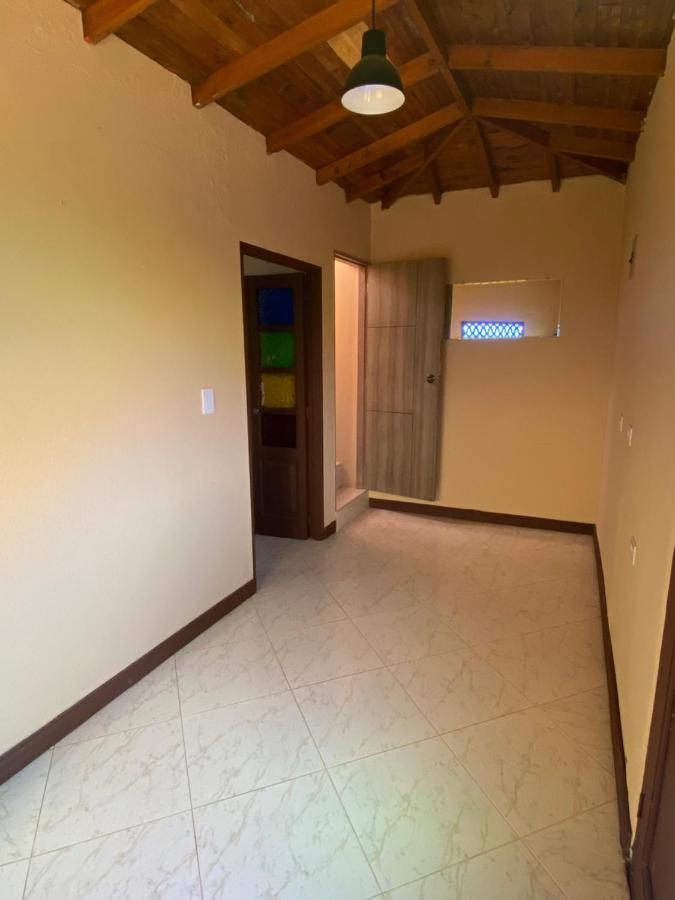 Hostal Hollywood Inn Rionegro Exterior photo