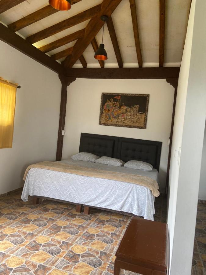Hostal Hollywood Inn Rionegro Exterior photo