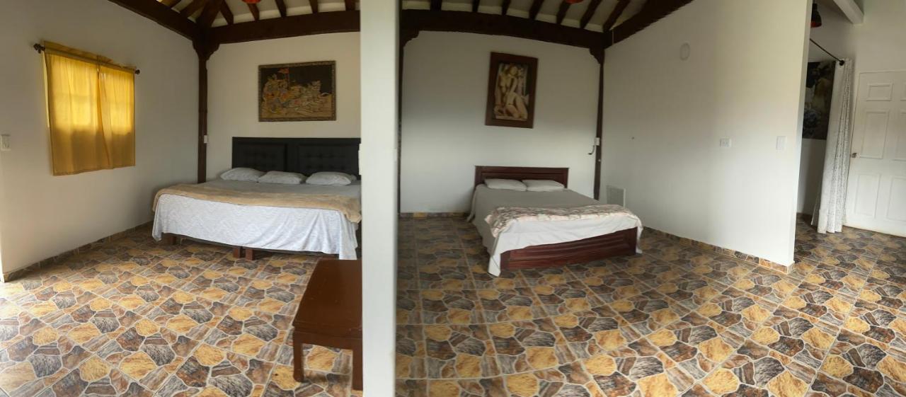 Hostal Hollywood Inn Rionegro Exterior photo